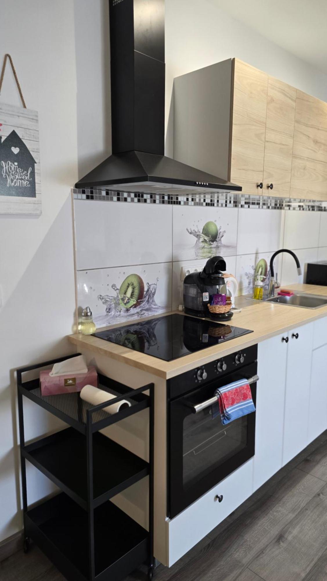 Apartman - Cafe Princ Pod Hradem Wifi, Klima Штернберк Экстерьер фото