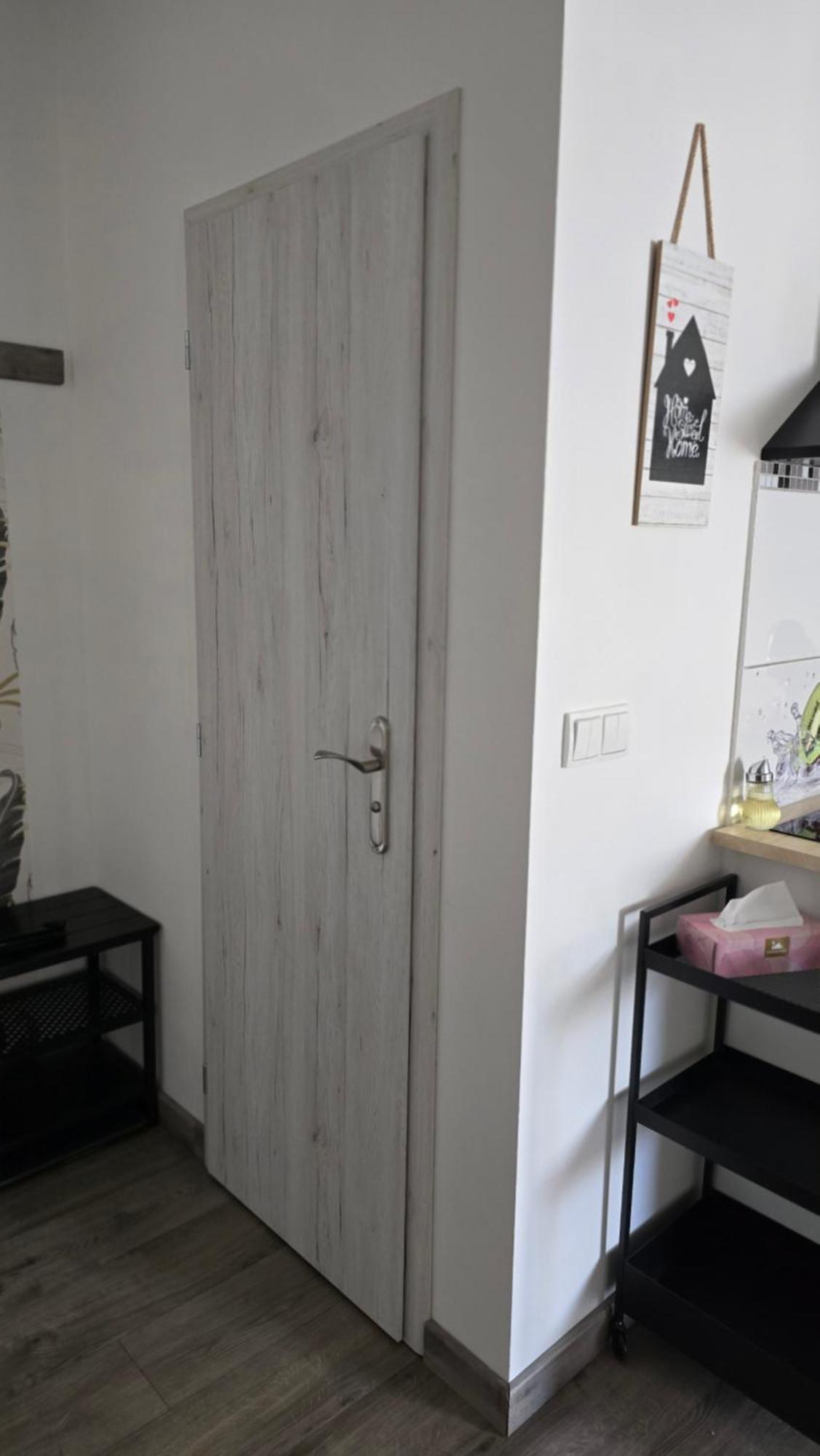 Apartman - Cafe Princ Pod Hradem Wifi, Klima Штернберк Экстерьер фото
